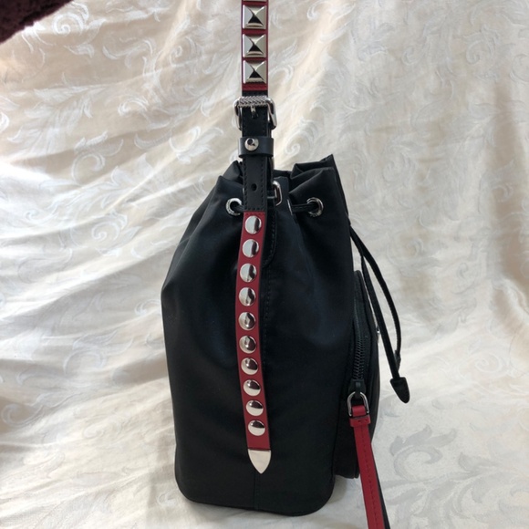 PRADA POCKET BUCKET BAG TESSUTO WITH STUDDED LEATHER - Picture 2 of 6